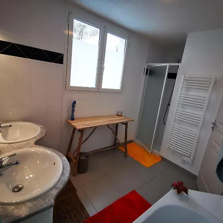 Cool Mediterranean Life 8 People Jacuzzi Barbecue Gametrampoline 2 Parking * Beziers