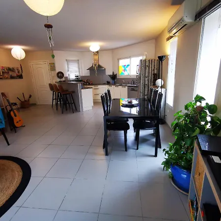 Cool Mediterranean Life 8 People Jacuzzi Barbecue Gametrampoline 2 Parking Villa Beziers